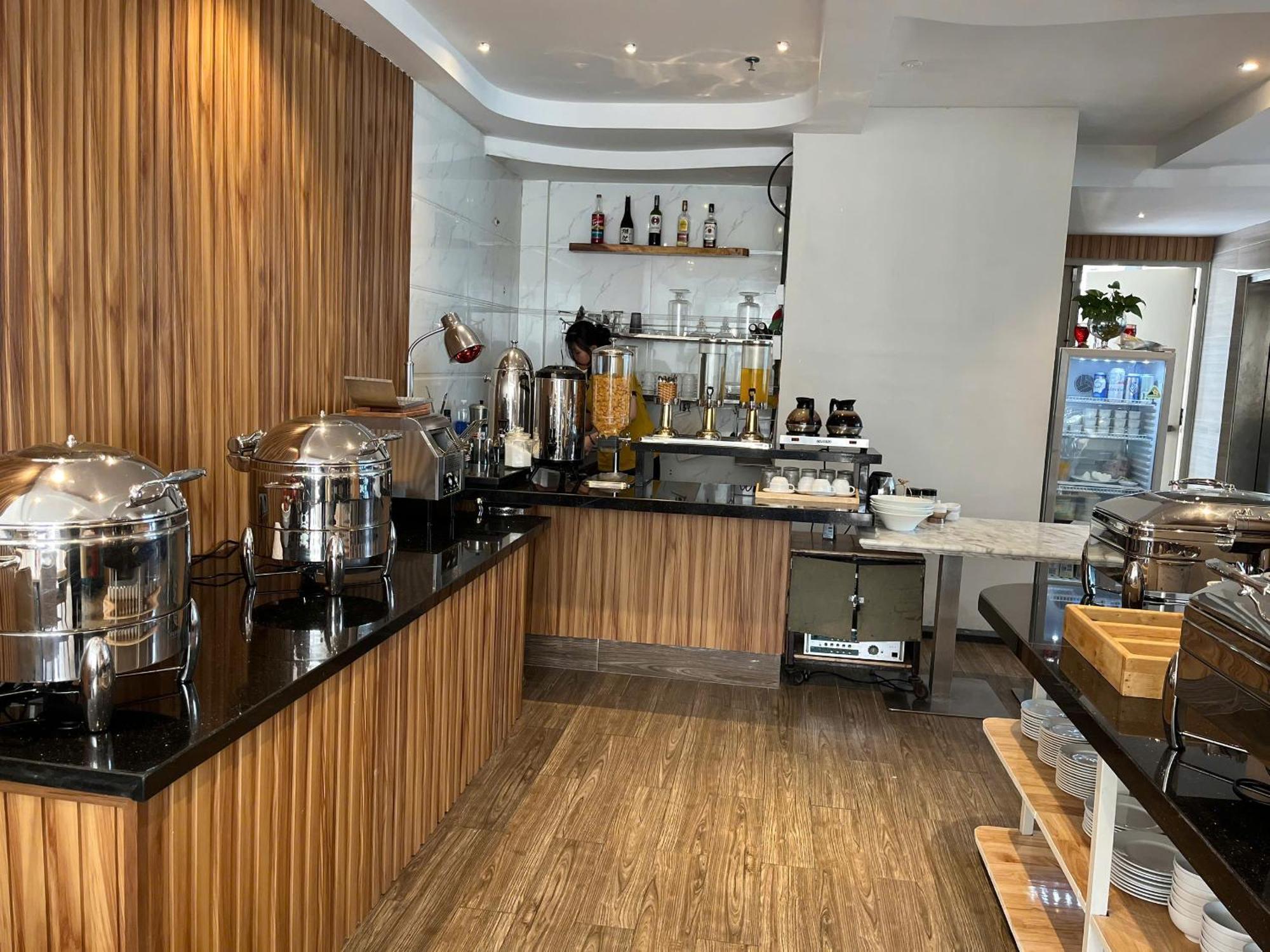 Nicecy Hotel Suites & Spa Хошимин Экстерьер фото