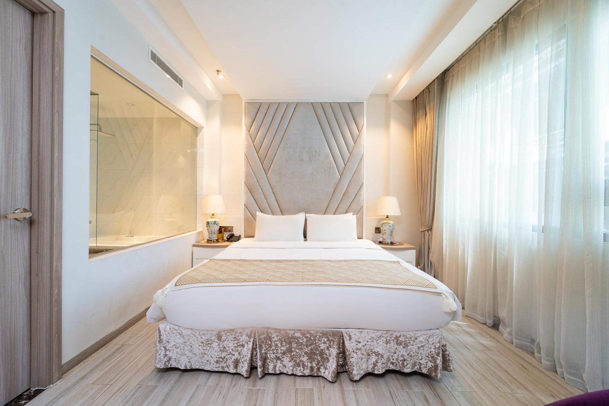 Nicecy Hotel Suites & Spa Хошимин Экстерьер фото