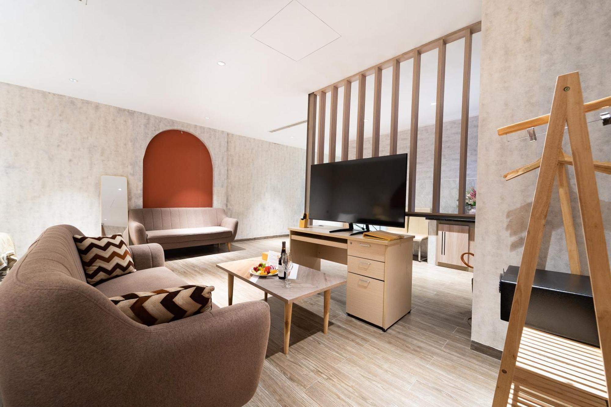 Nicecy Hotel Suites & Spa Хошимин Экстерьер фото