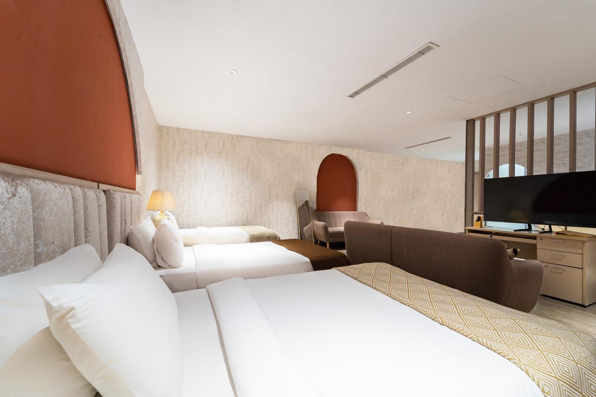 Nicecy Hotel Suites & Spa Хошимин Экстерьер фото